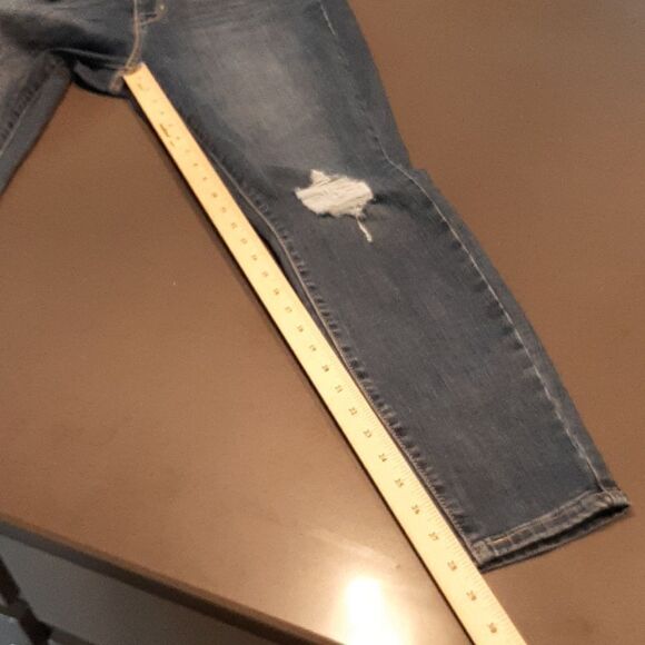 Levi Strauss Shaping High Rise Super Skinny Jeans - Picture 8 of 10